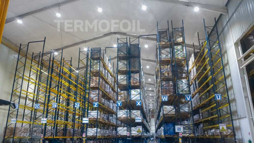 Control Térmico en Bodegas Industriales: Aislamiento Reflectivo como Solución Óptima para Reducir el Calor